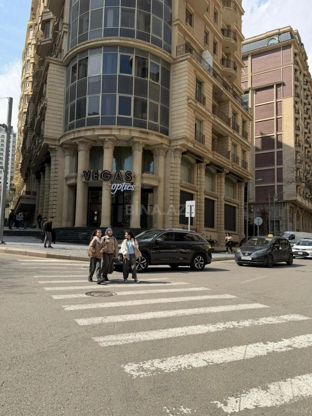 Satılır obyekt 75 m²