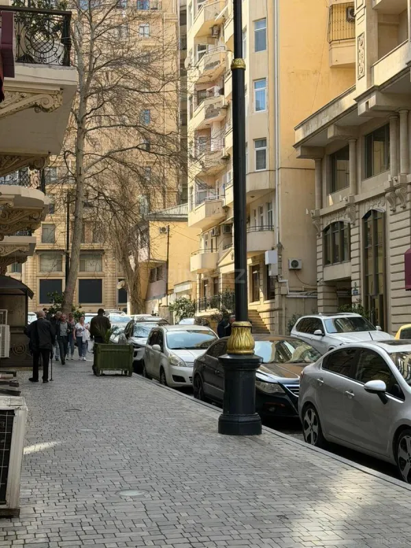 Satılır obyekt 75 m²