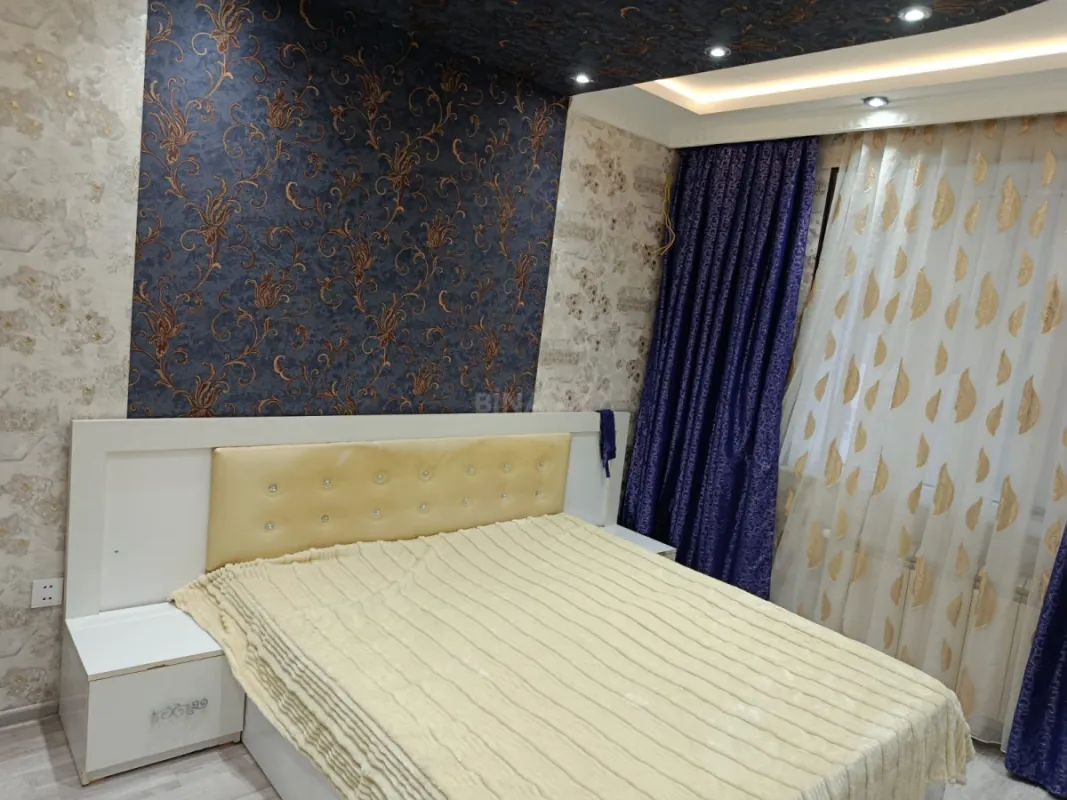 Kirayə verilir 2 otaqlı mənzil 67 m²