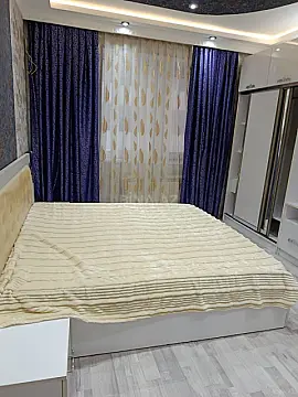 Kirayə verilir 2 otaqlı mənzil 67 m²