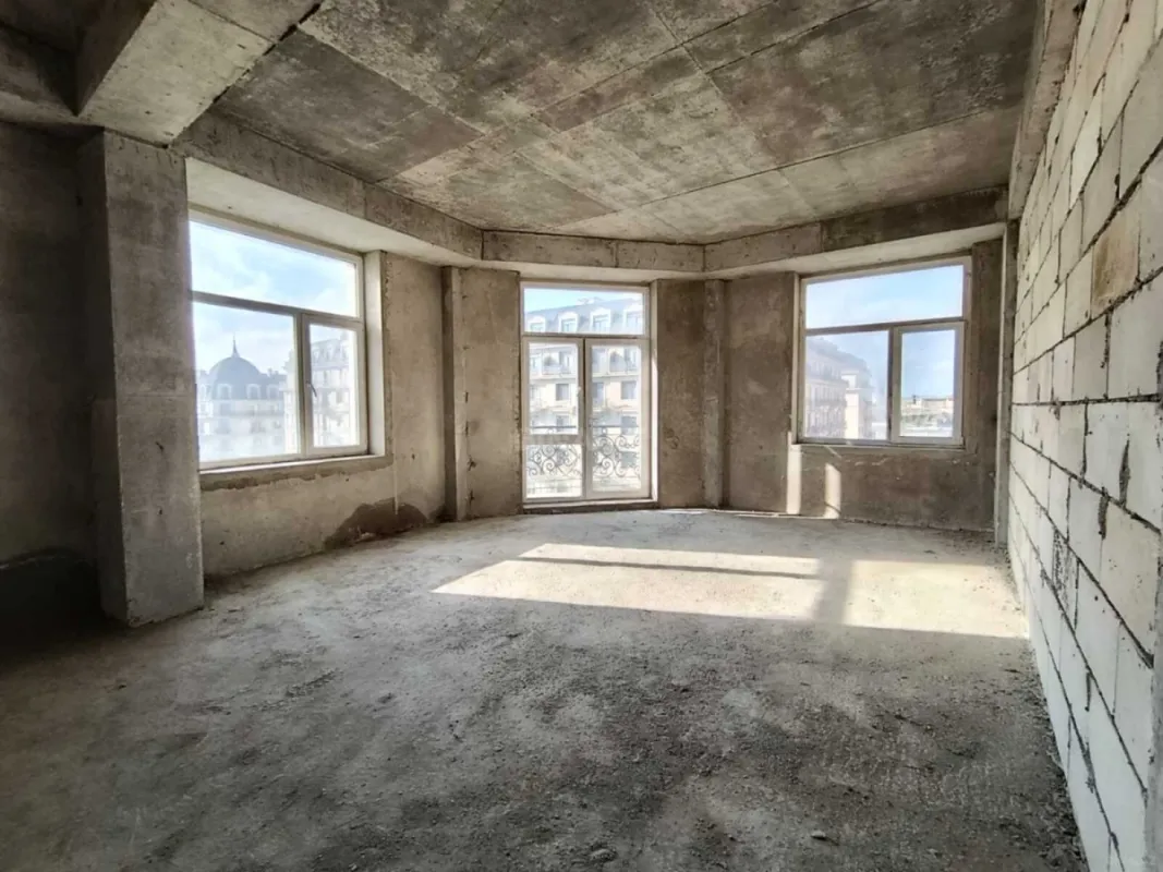 Satılır 3 otaqlı mənzil 132 m²