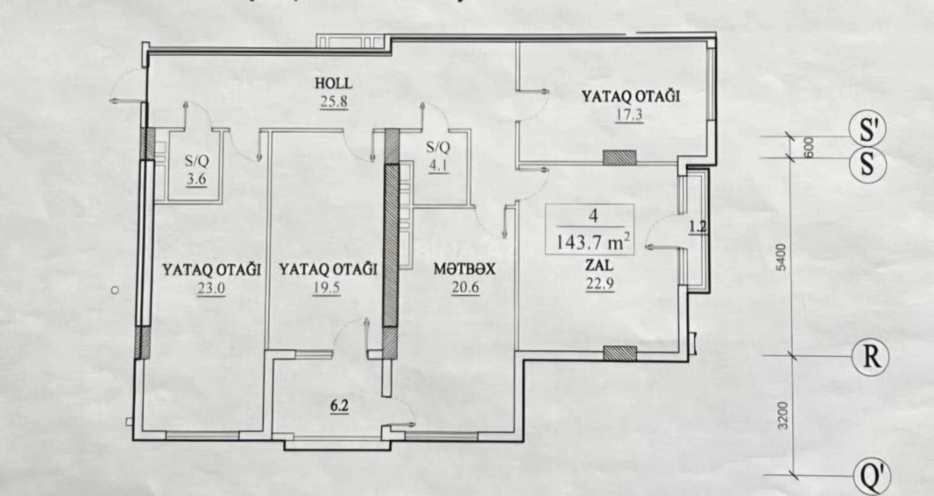 Satılır 4 otaqlı mənzil 144 m²