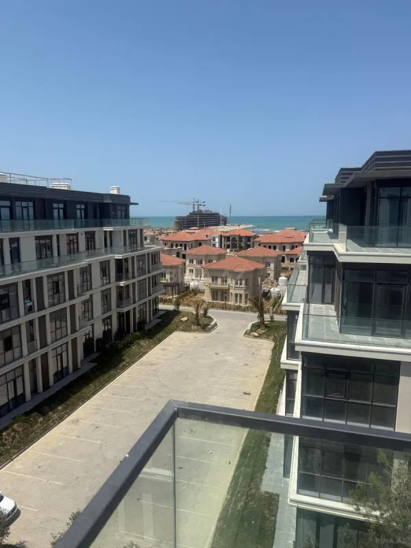 Kirayə verilir 3 otaqlı mənzil 140 m²