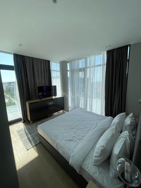 Kirayə verilir 3 otaqlı mənzil 140 m²