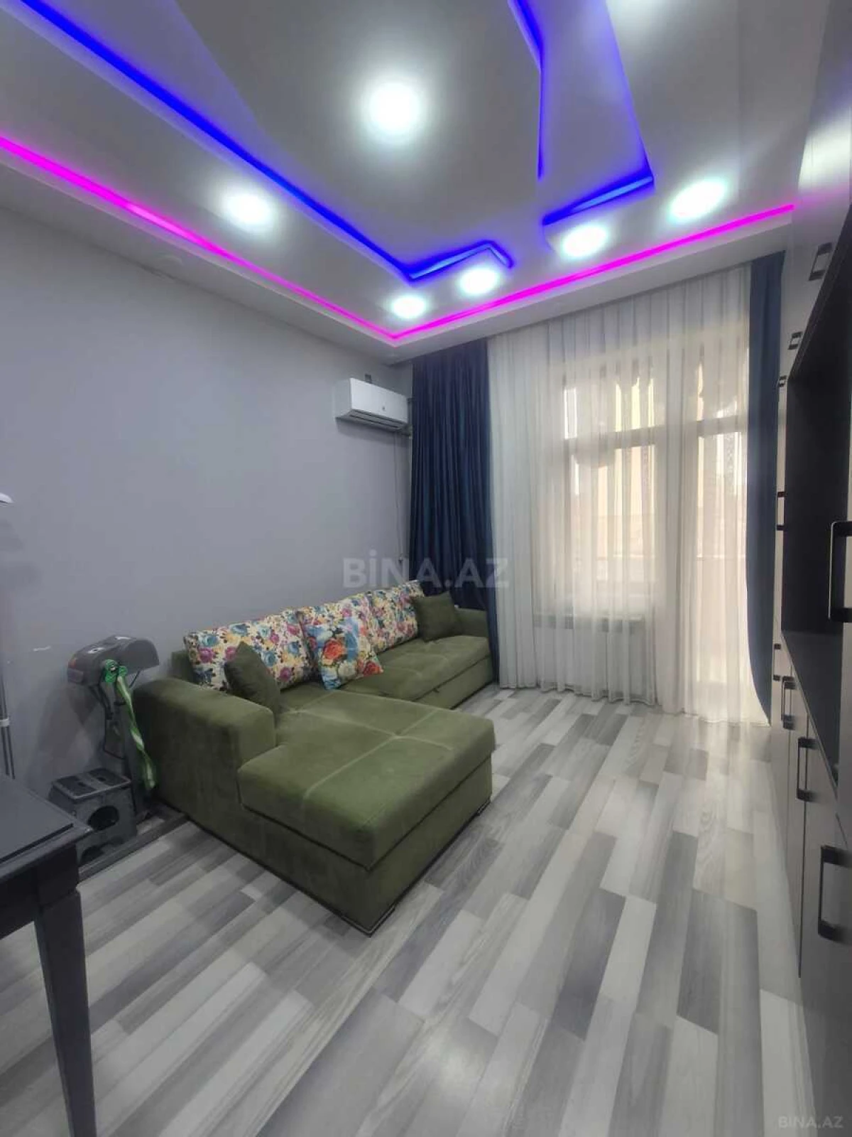 Kirayə verilir 2 otaqlı mənzil 68 m²