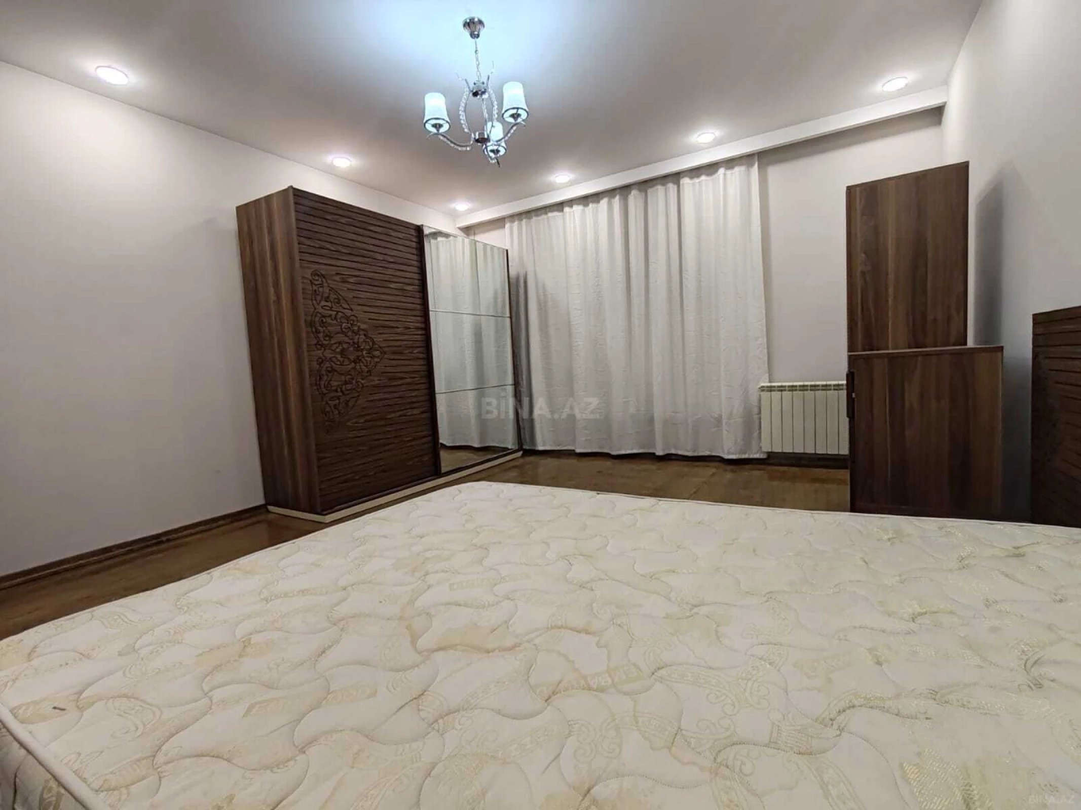 Kirayə verilir 3 otaqlı mənzil 105 m²