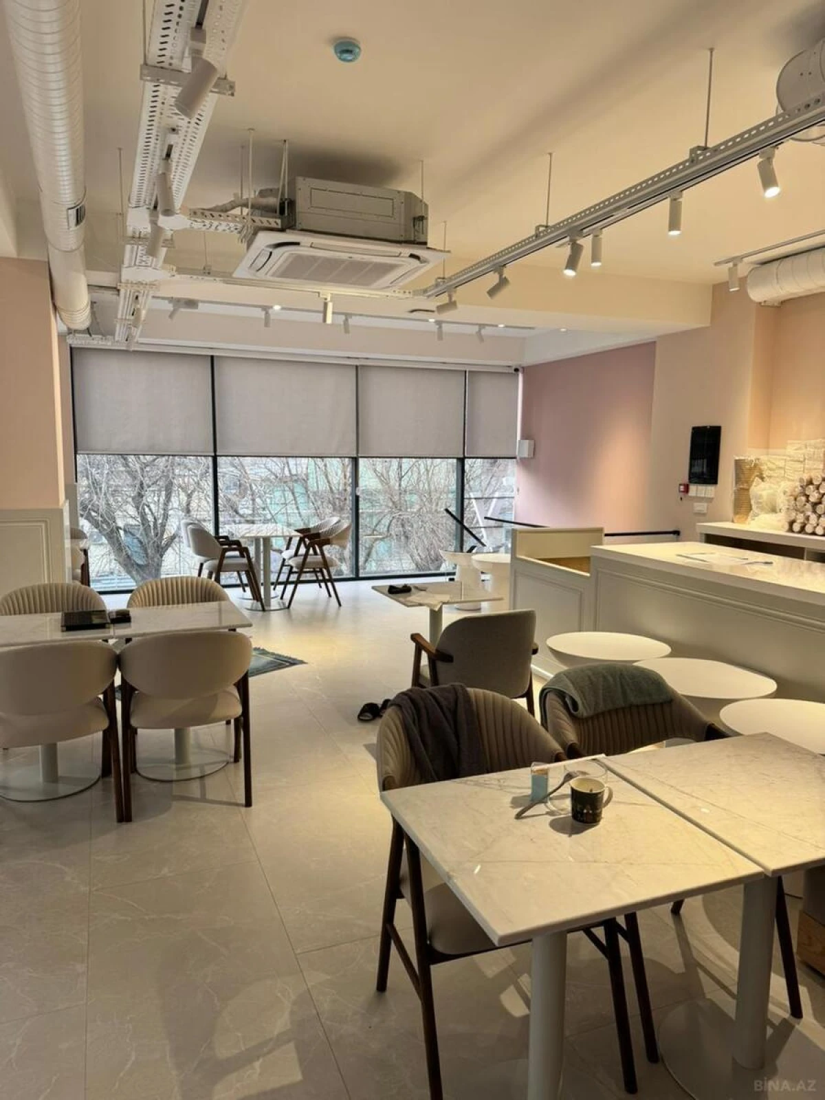 Kirayə verilir obyekt 95 m²