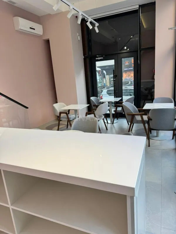 Kirayə verilir obyekt 95 m²