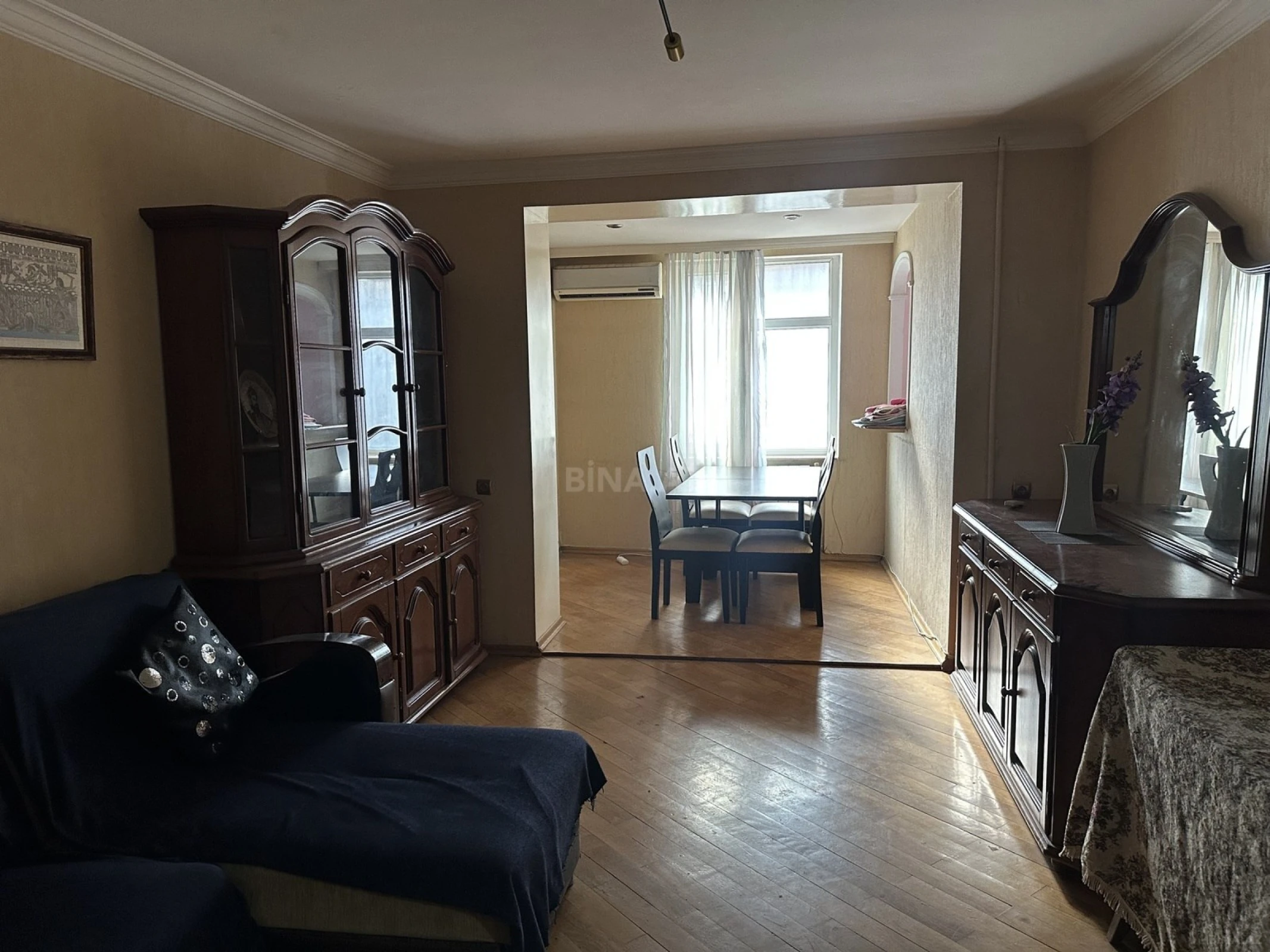 Kirayə verilir 2 otaqlı mənzil 60 m²
