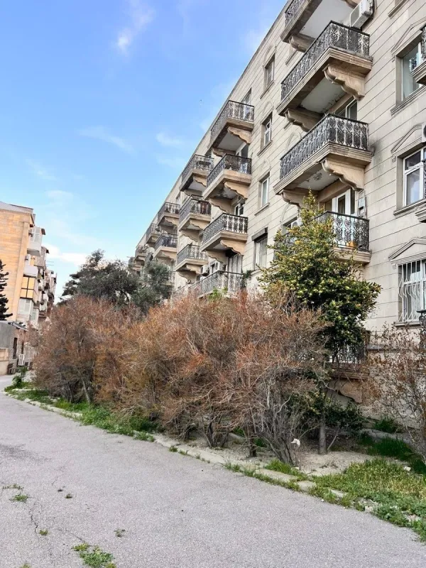 Kirayə verilir 2 otaqlı mənzil 60 m²