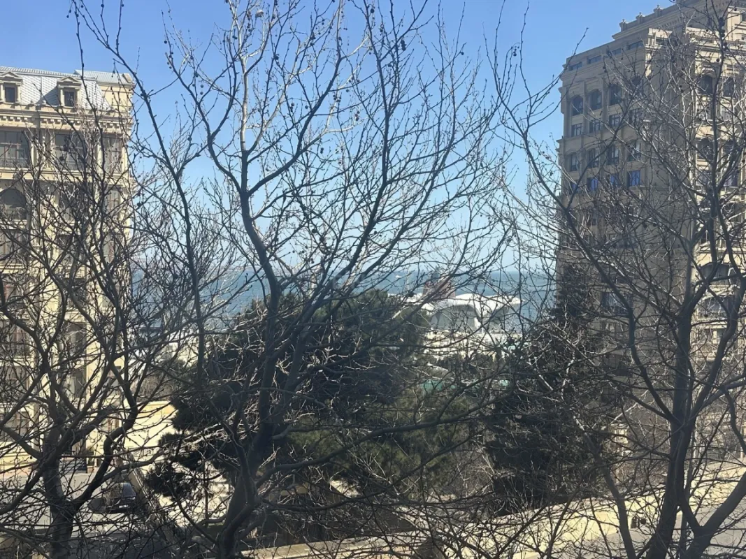 Kirayə verilir 2 otaqlı mənzil 60 m²