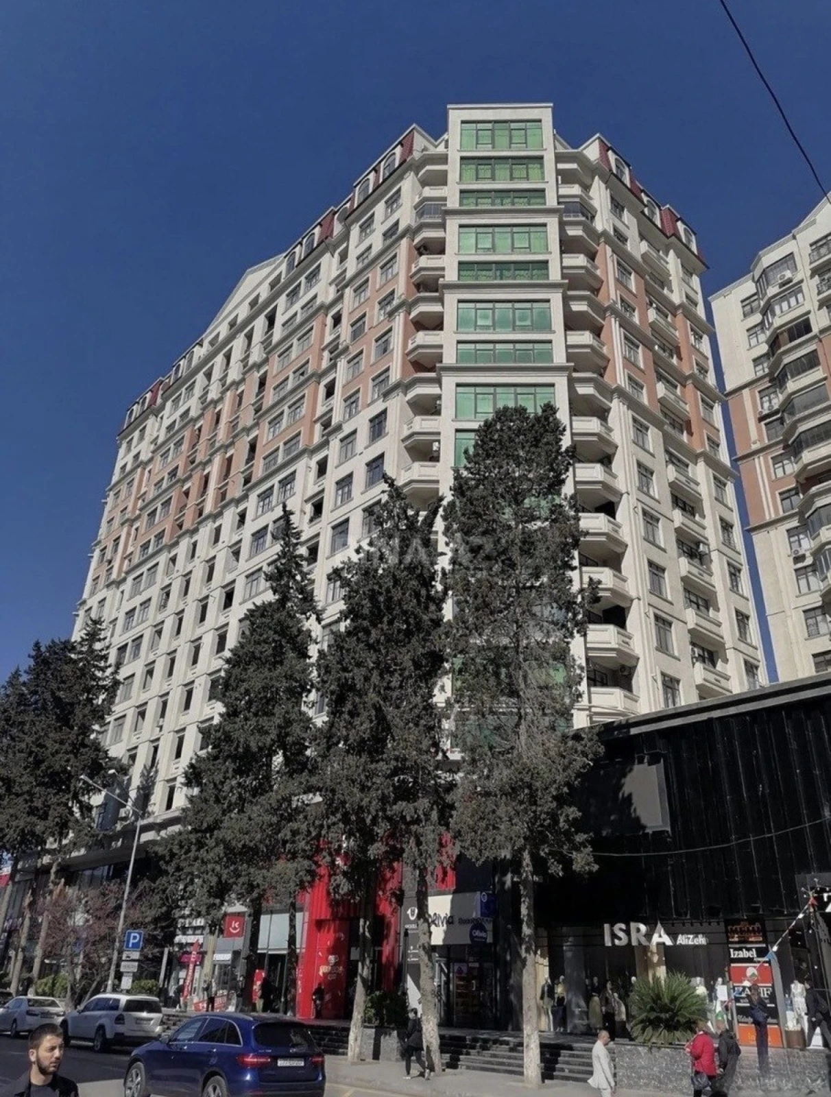 Satılır 3 otaqlı mənzil 140 m²