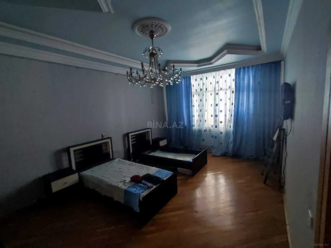 Kirayə verilir 3 otaqlı mənzil 128 m²