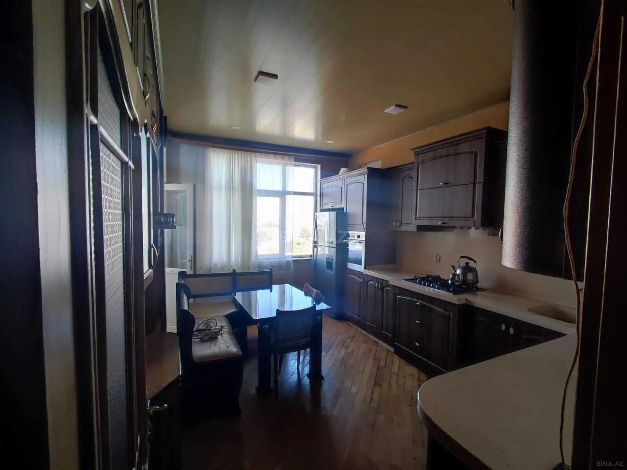 Kirayə verilir 3 otaqlı mənzil 128 m²