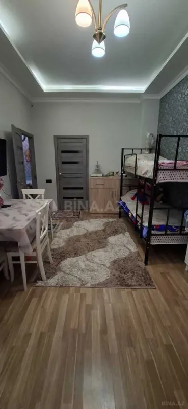 Satılır 1 otaqlı mənzil 42 m²