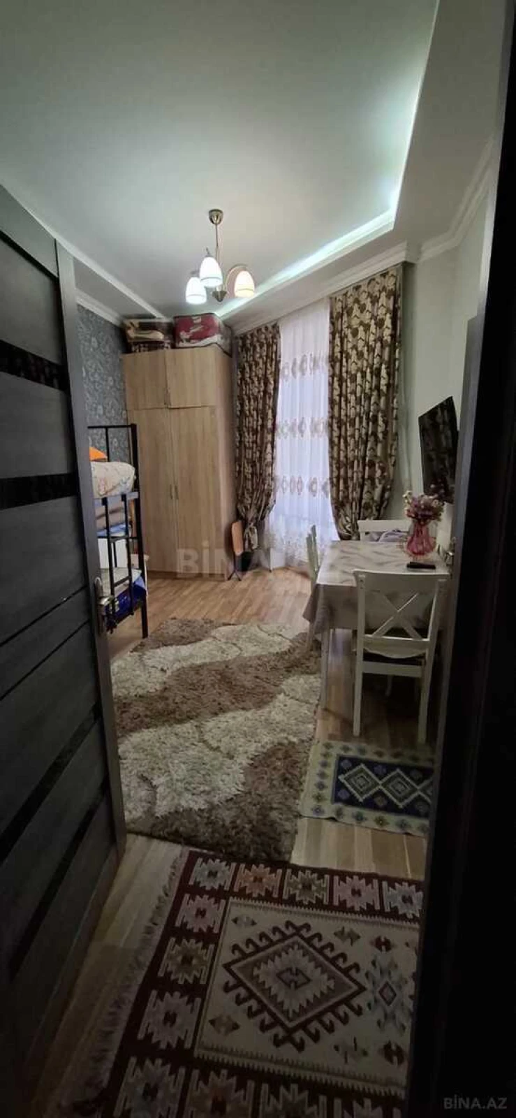 Satılır 1 otaqlı mənzil 42 m²