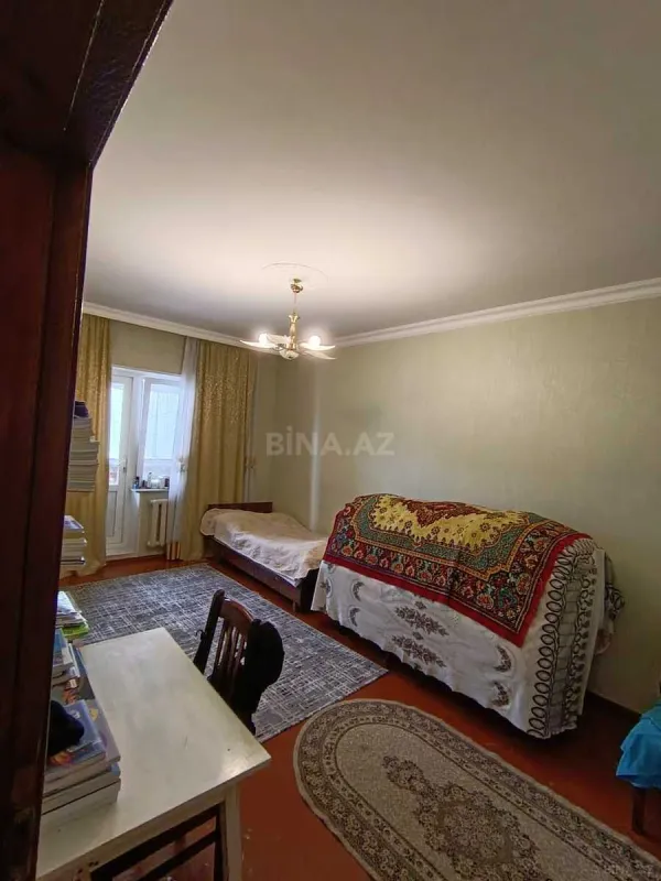 Satılır 4 otaqlı mənzil 110 m²