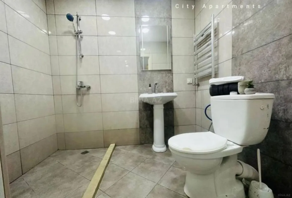 Kirayə verilir 2 otaqlı mənzil 65 m²