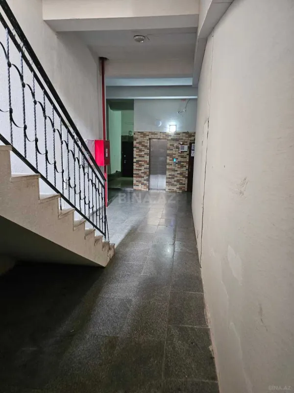 Satılır 2 otaqlı mənzil 67 m²