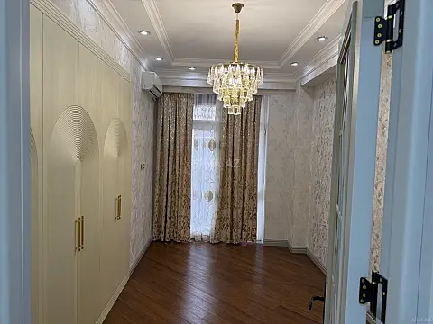 Satılır 3 otaqlı mənzil 102 m²