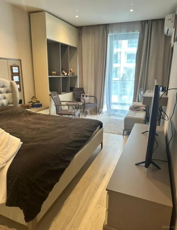 Kirayə verilir 2 otaqlı mənzil 100 m²