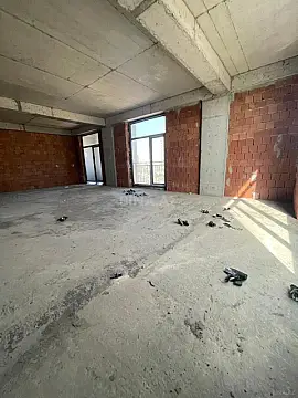 Satılır 3 otaqlı mənzil 150 m²