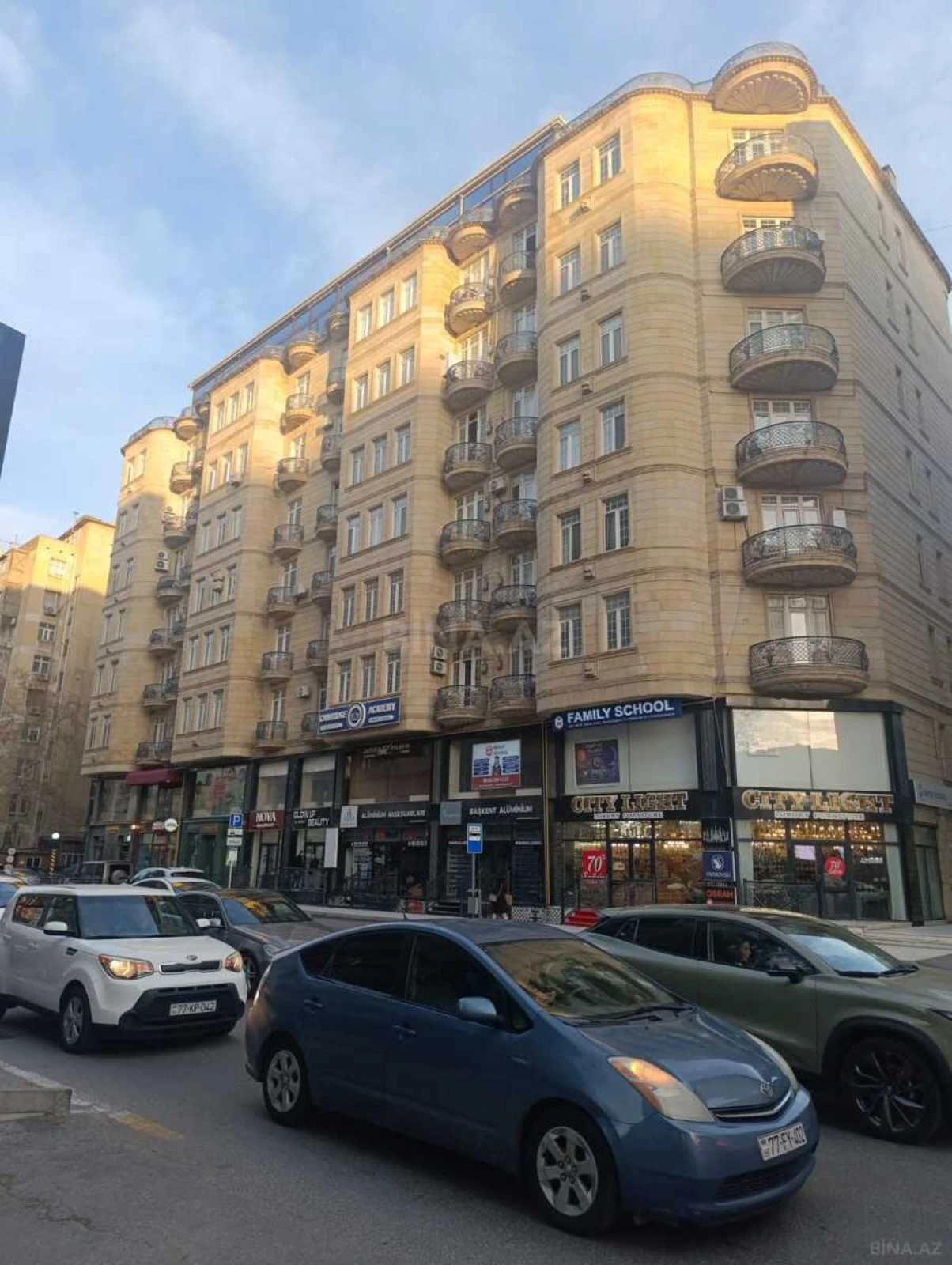 Satılır 3 otaqlı mənzil 150 m²