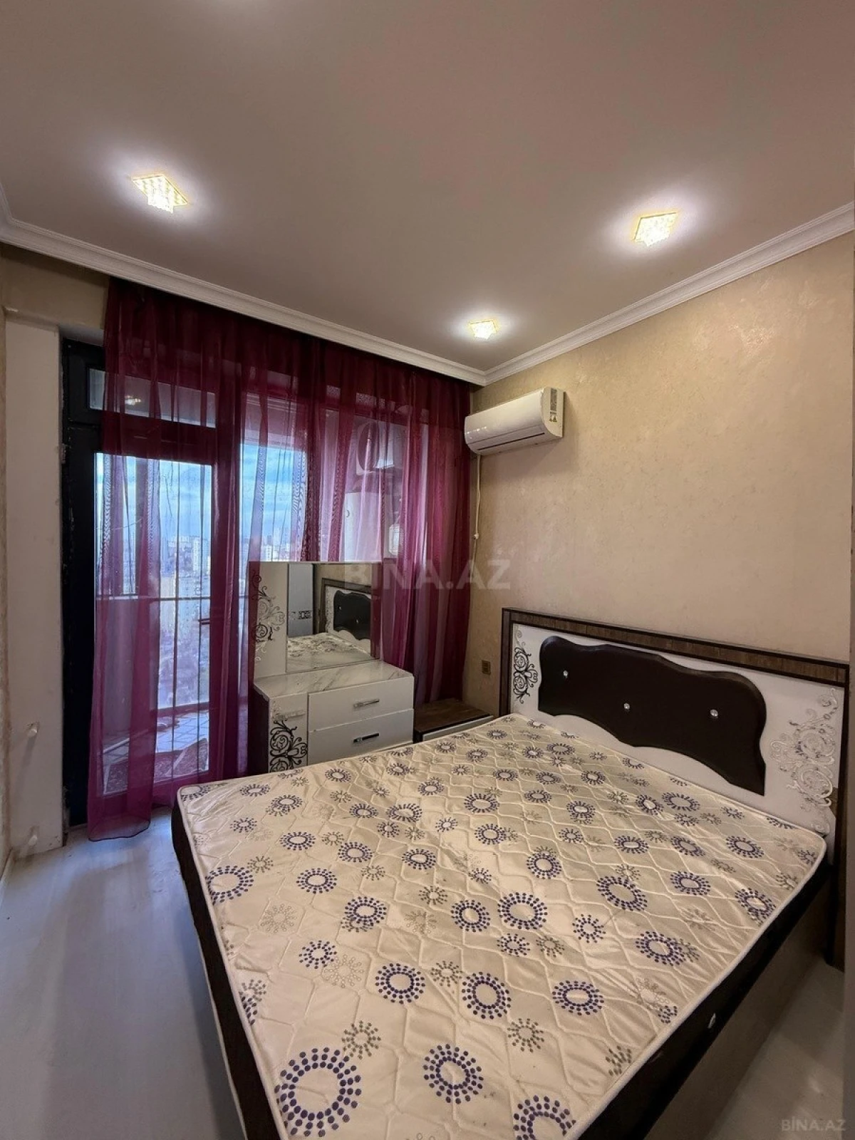 Satılır 2 otaqlı mənzil 53 m²