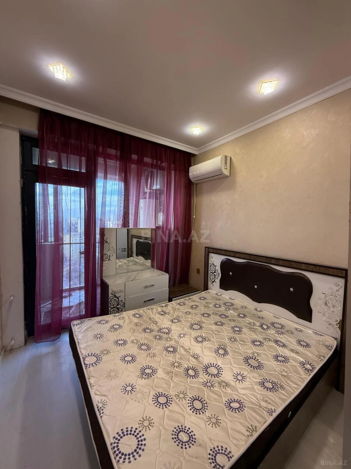 Satılır 2 otaqlı mənzil 53 m²