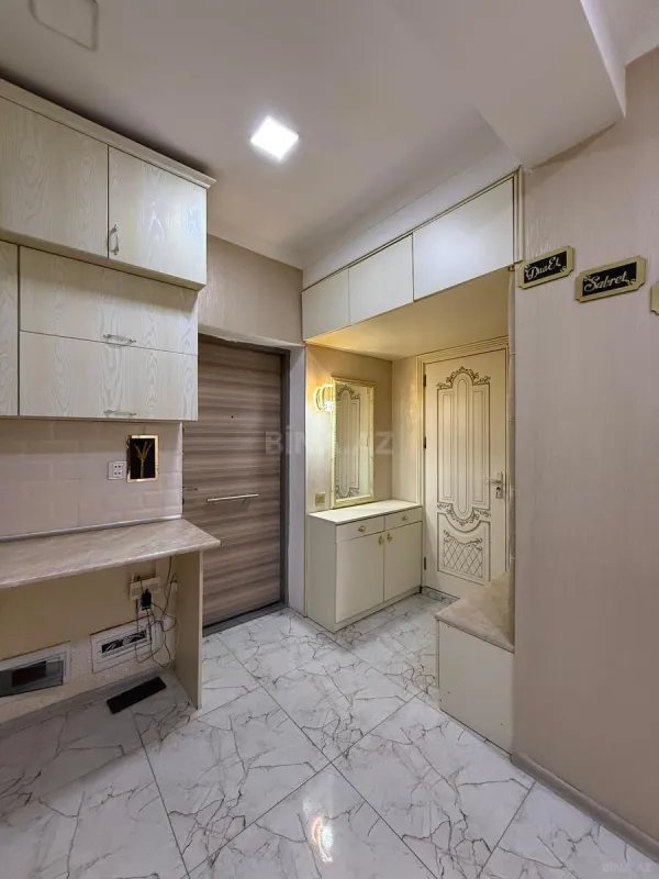 Satılır 2 otaqlı mənzil 53 m²