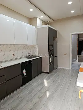 Kirayə verilir 3 otaqlı mənzil 110 m²