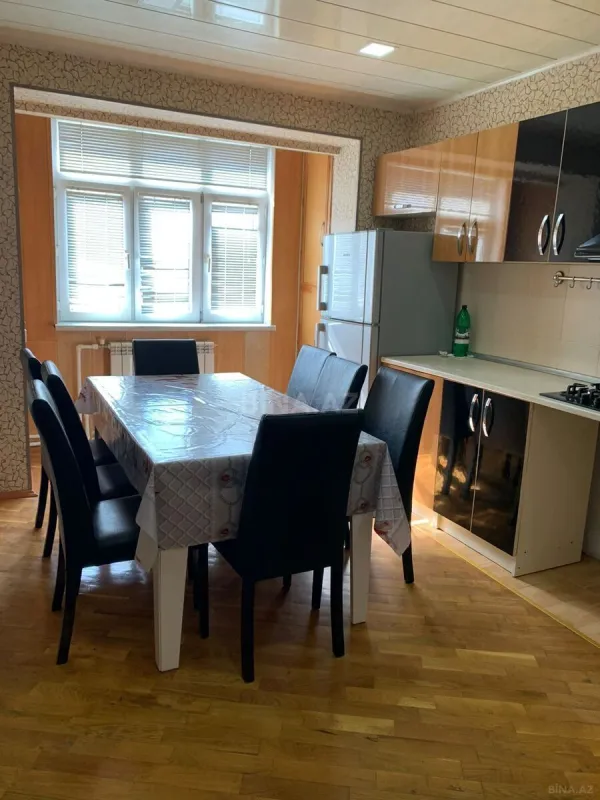 Kirayə verilir 2 otaqlı mənzil 60 m²