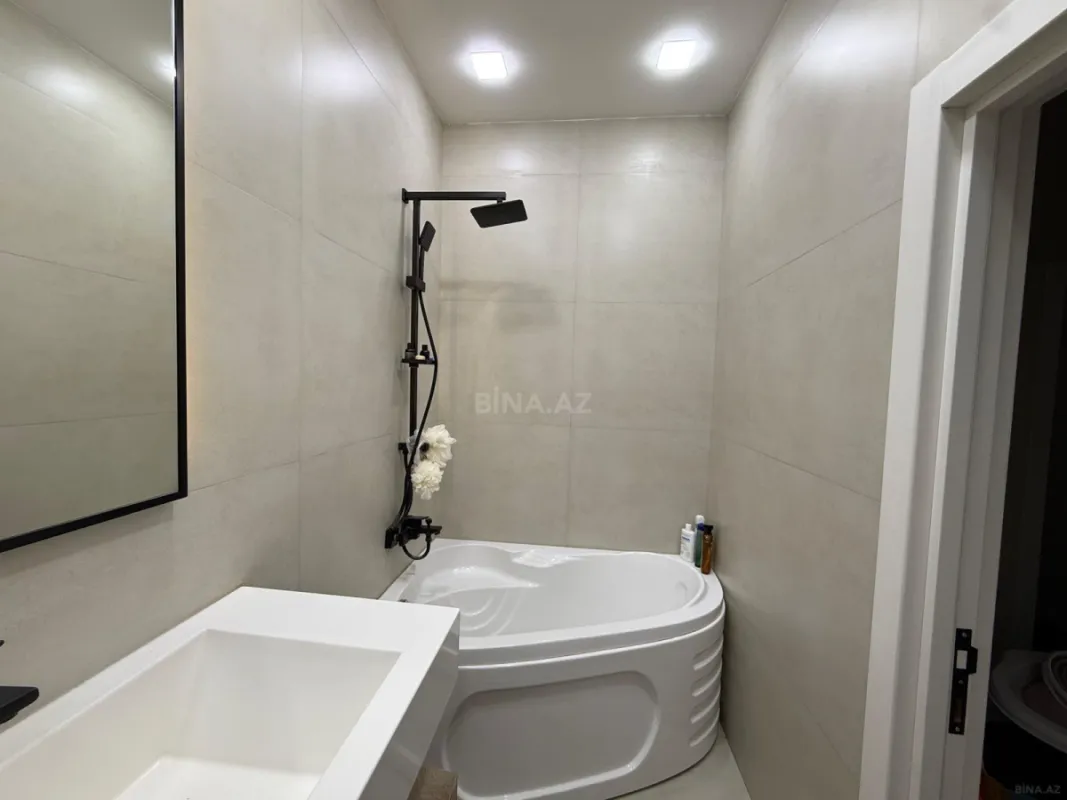 Kirayə verilir 2 otaqlı mənzil 70 m²