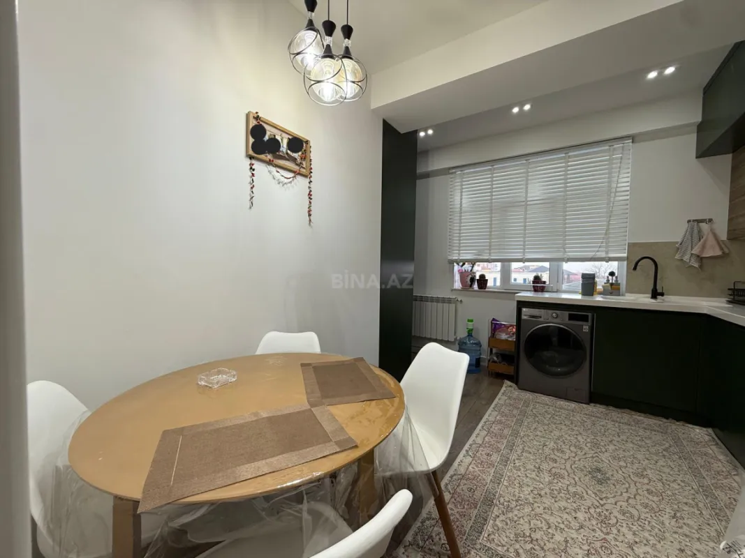 Kirayə verilir 2 otaqlı mənzil 70 m²