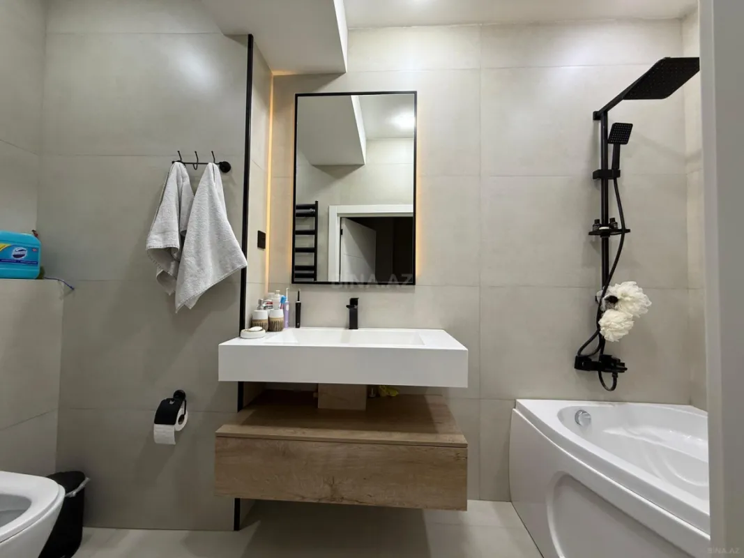 Kirayə verilir 2 otaqlı mənzil 70 m²