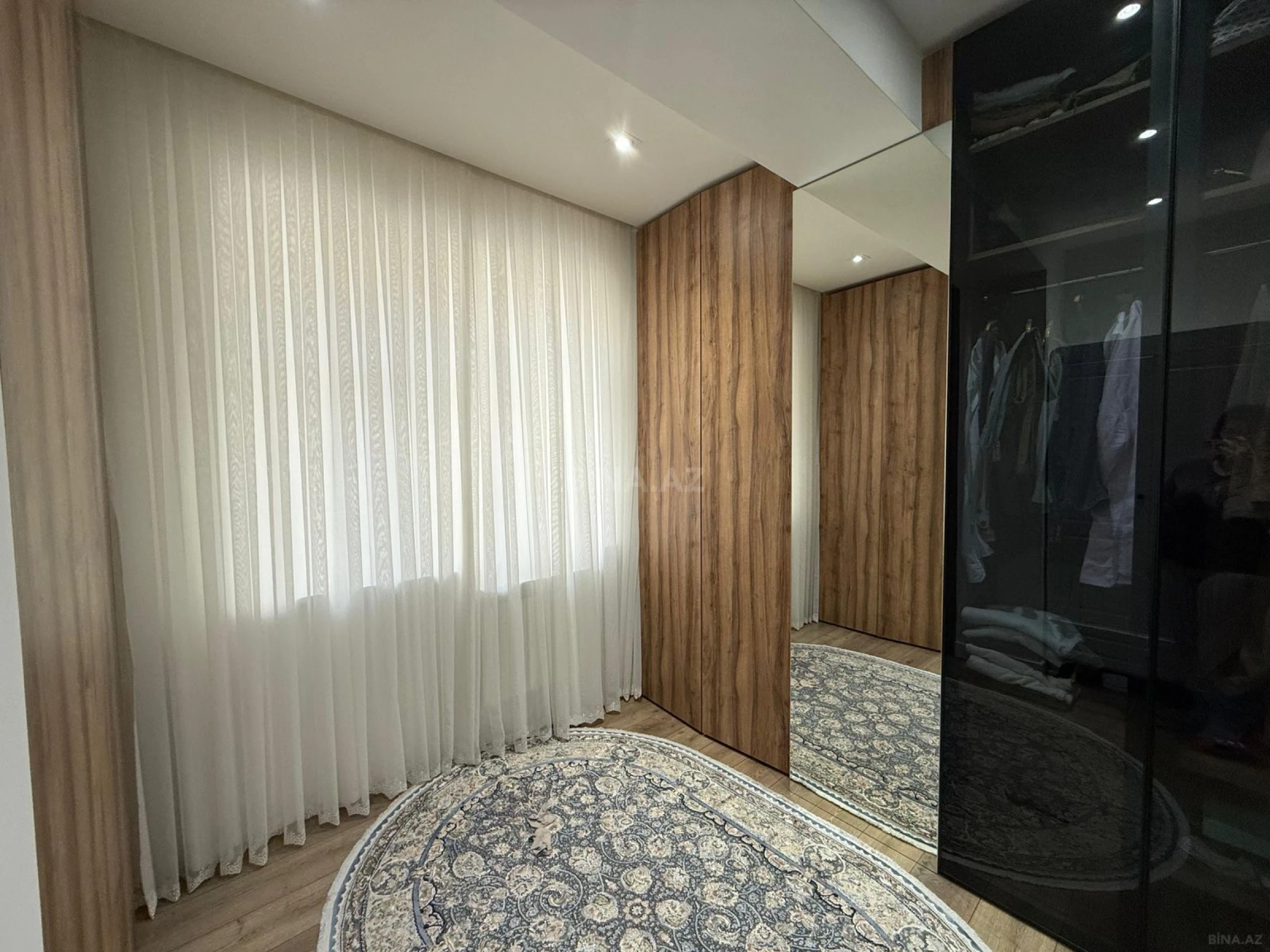 Kirayə verilir 2 otaqlı mənzil 70 m²