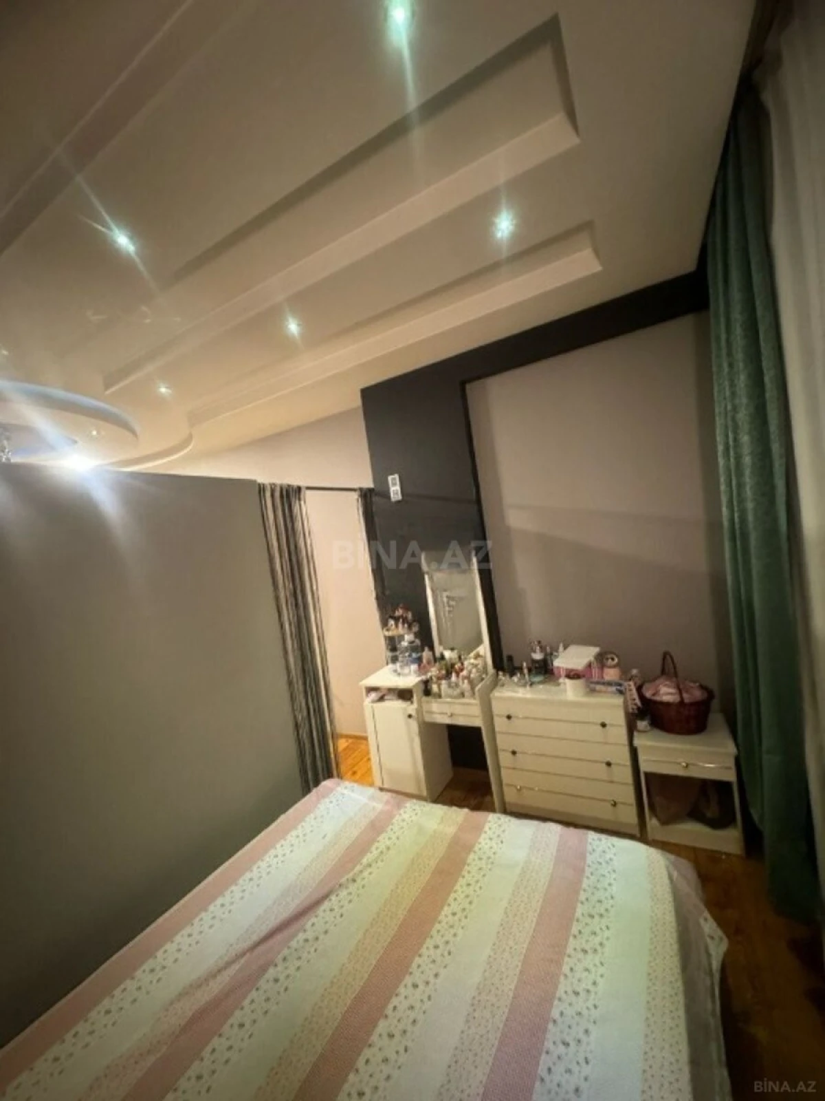 Kirayə verilir 2 otaqlı mənzil 60 m²