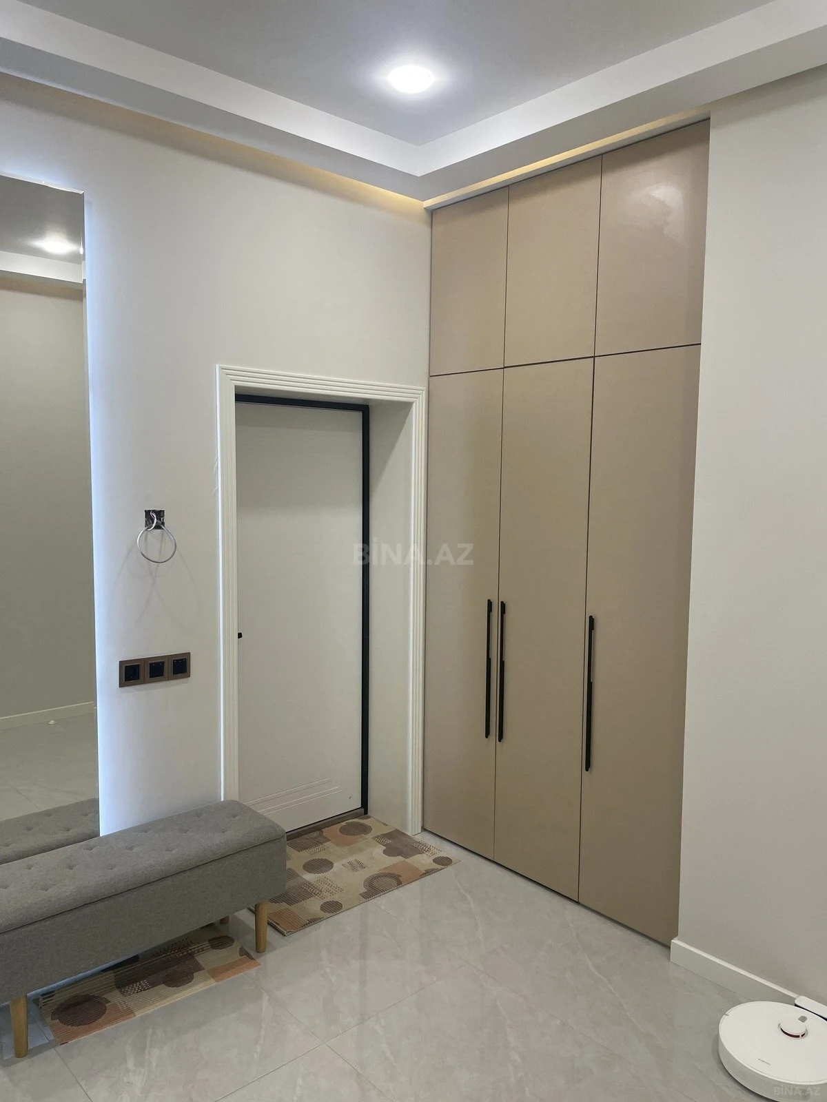 Satılır 2 otaqlı mənzil 100 m²