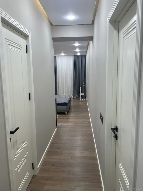 Satılır 2 otaqlı mənzil 100 m²