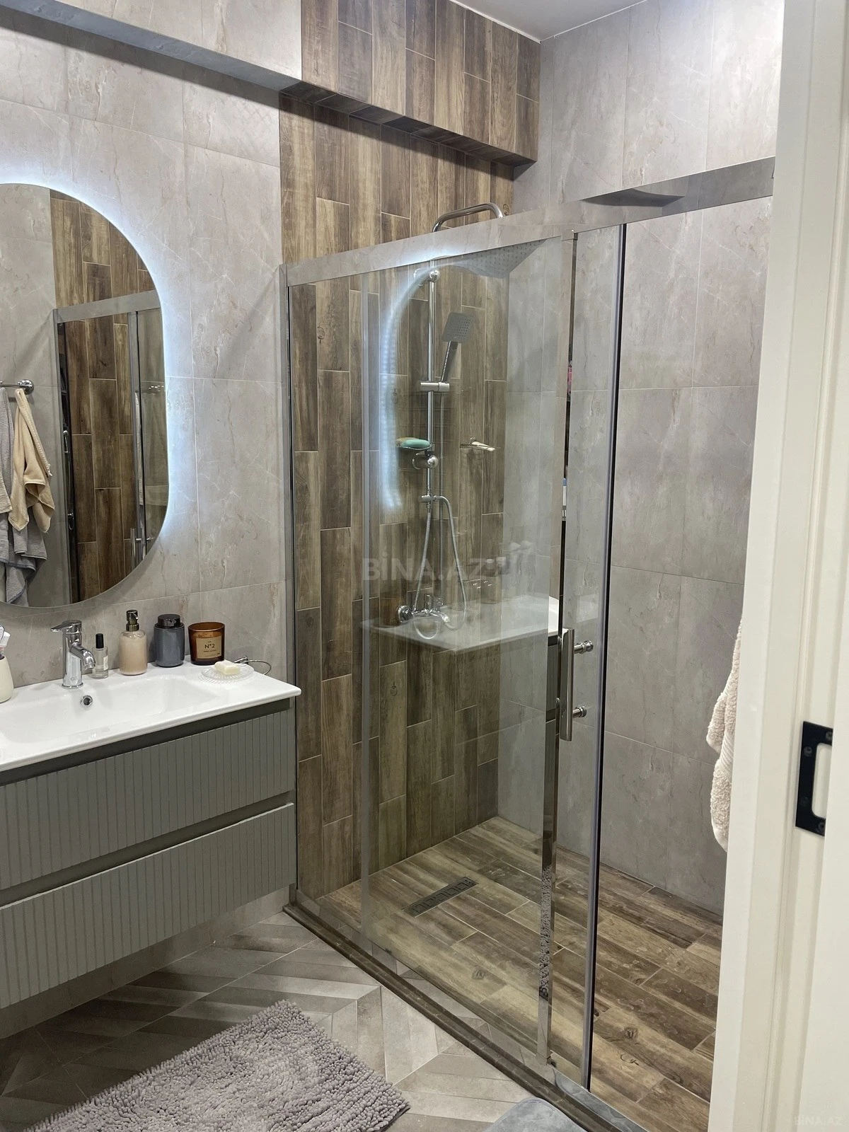 Satılır 2 otaqlı mənzil 100 m²