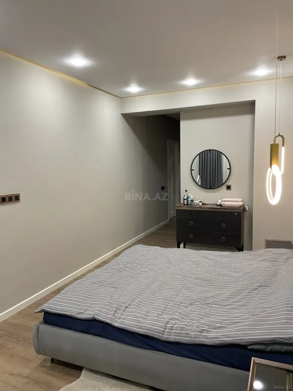Satılır 2 otaqlı mənzil 100 m²