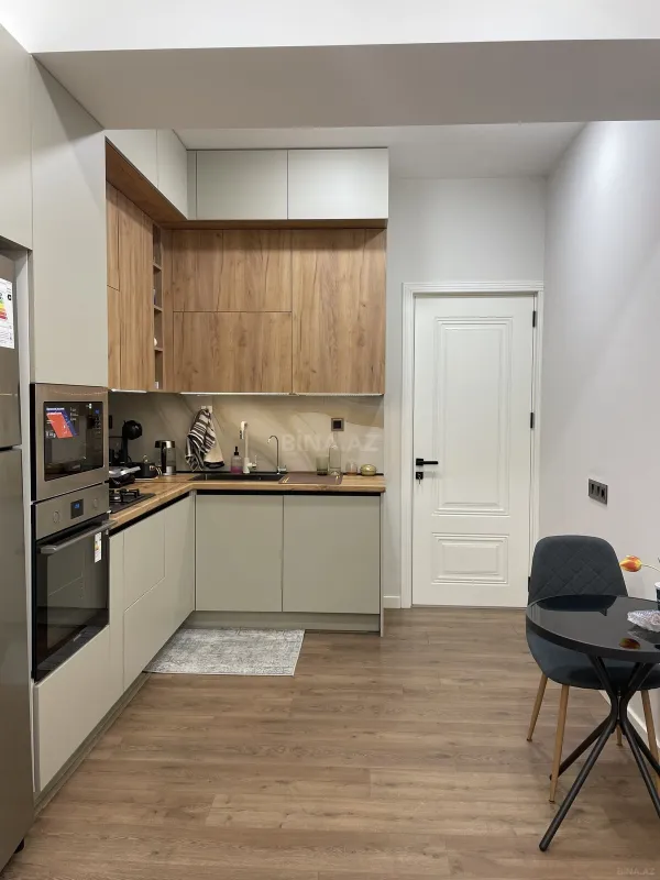 Satılır 2 otaqlı mənzil 100 m²