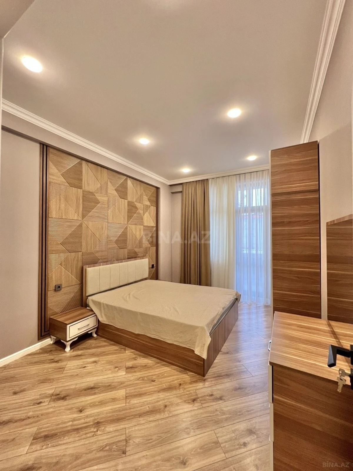 Satılır 2 otaqlı mənzil 52 m²