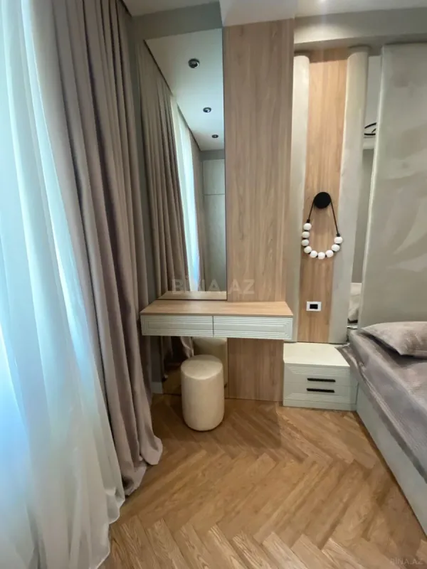 Kirayə verilir 2 otaqlı mənzil 68.5 m²