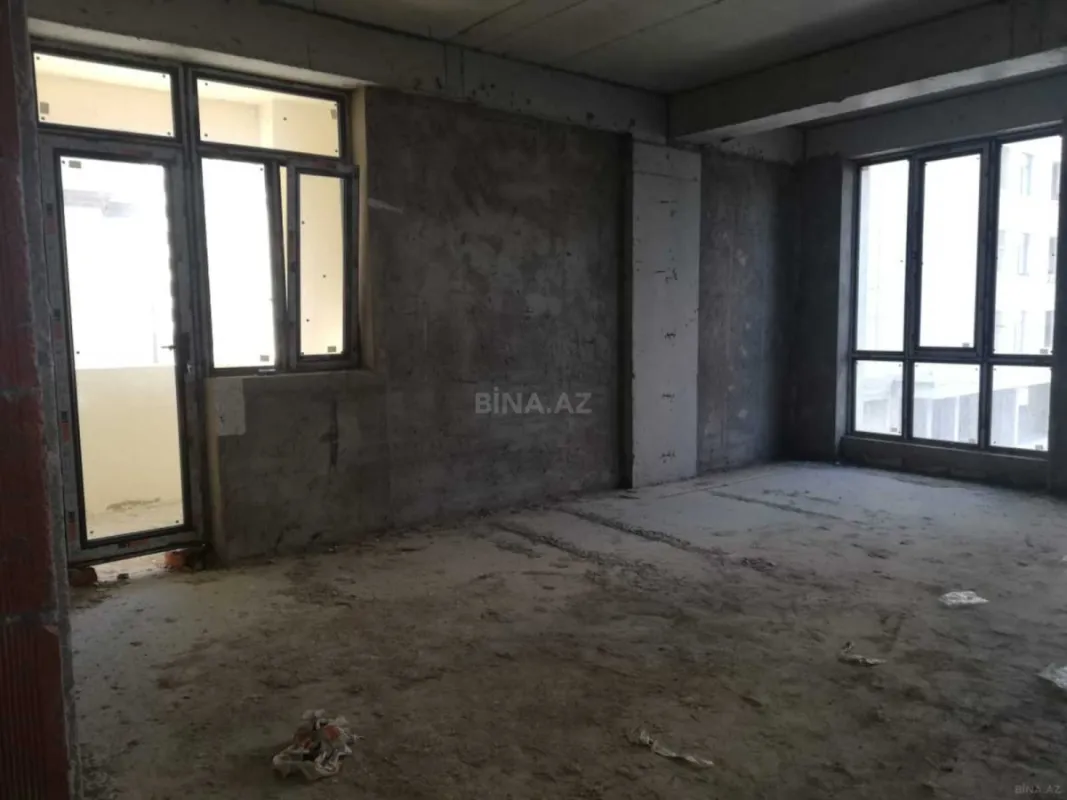 Satılır 3 otaqlı mənzil 158 m²