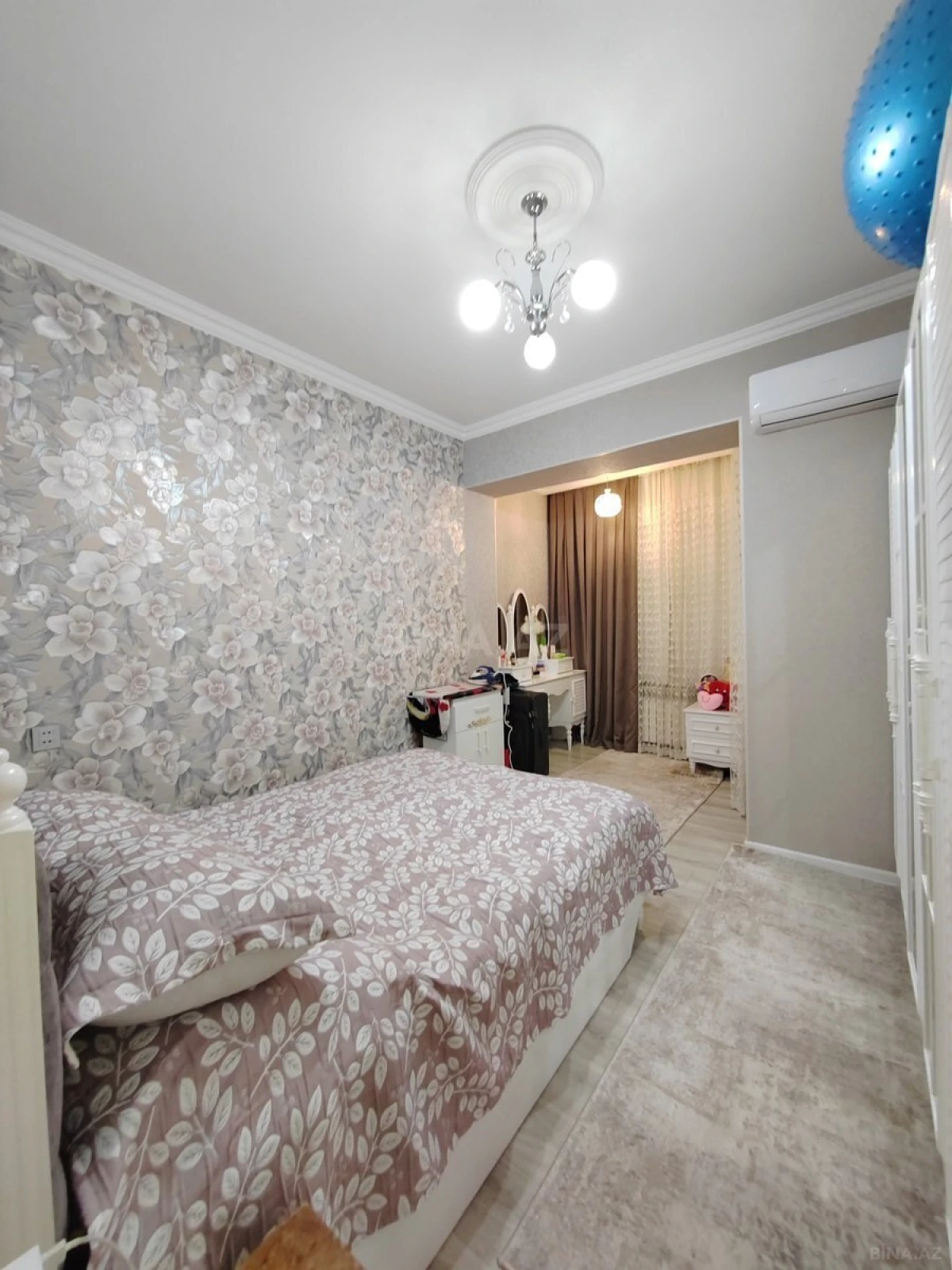 Satılır 3 otaqlı mənzil 100 m²