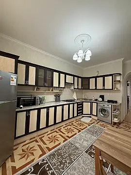 Satılır 3 otaqlı mənzil 134 m²