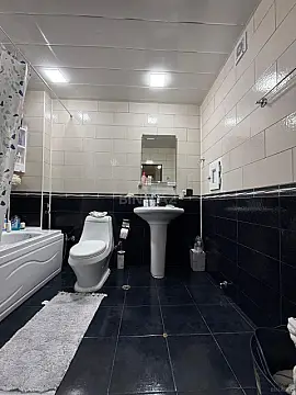 Satılır 3 otaqlı mənzil 134 m²