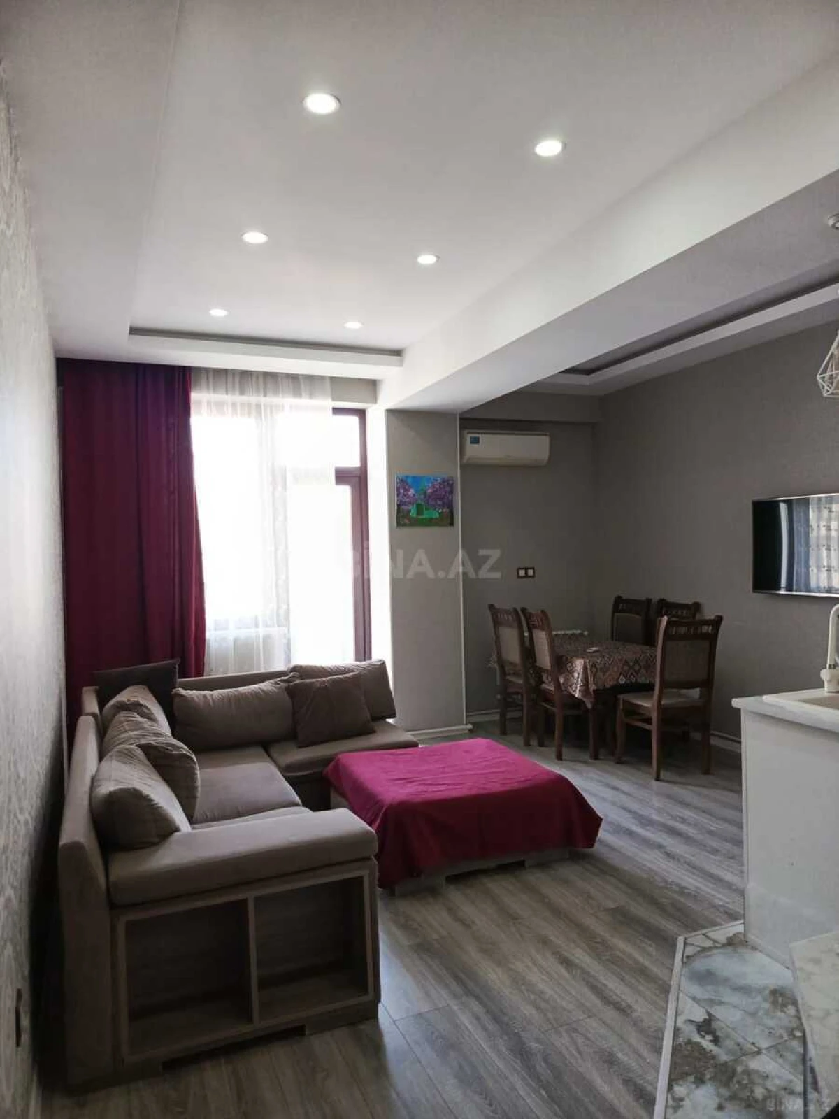 Satılır 3 otaqlı mənzil 110 m²