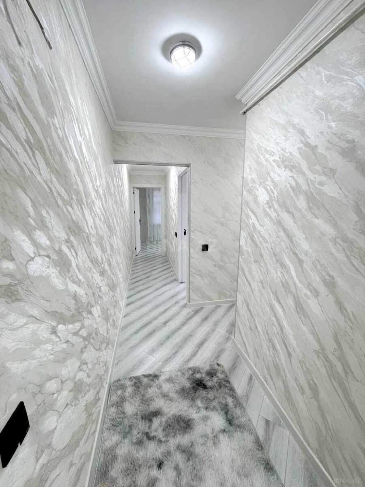 Satılır 2 otaqlı mənzil 55 m²